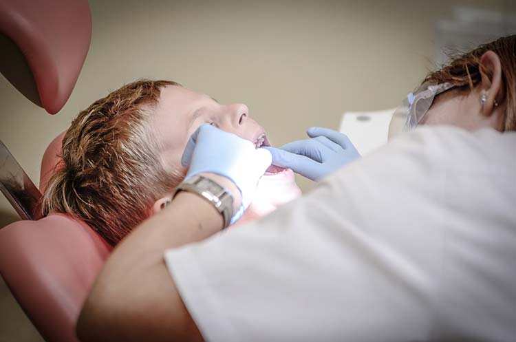 Il decalogo del perfetto dentista per bambini